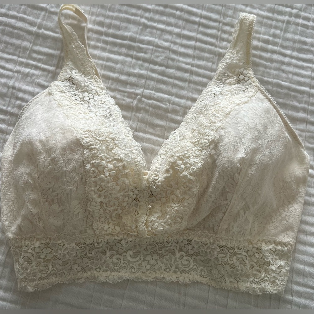 Soma Bralette Lace Plunge